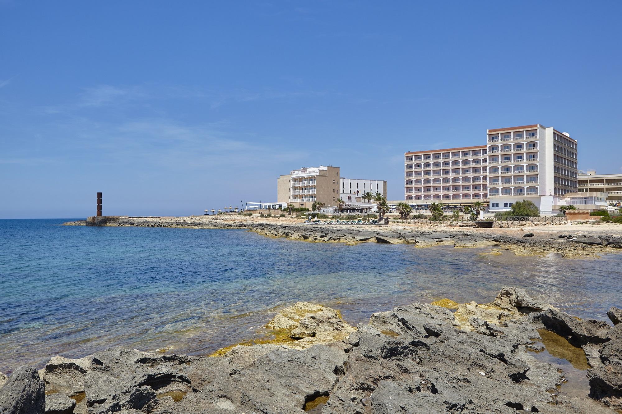 Universal Romantica 4*