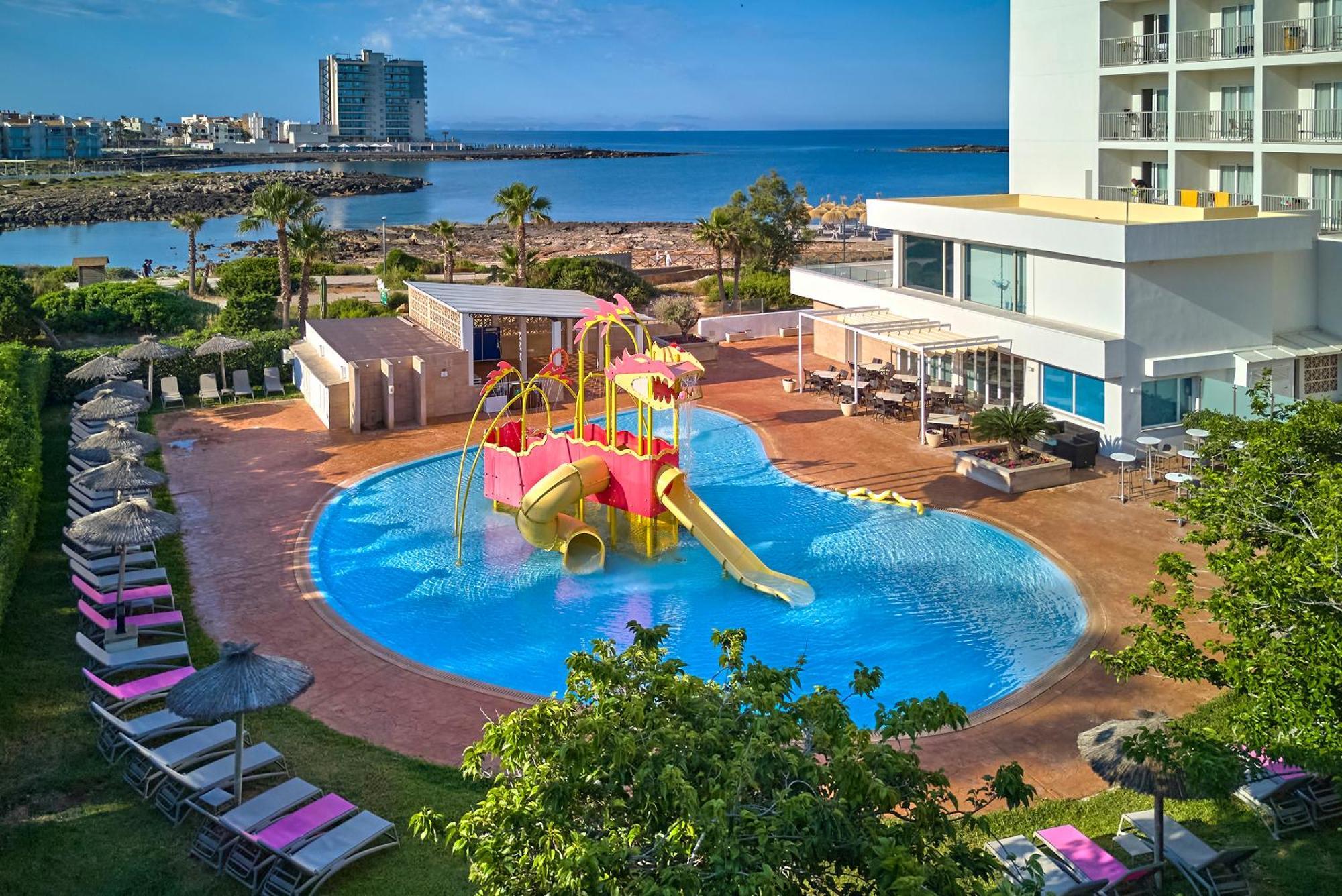Hotel Universal Romantica 4*